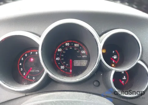 2005 Toyota Matrix Xr from USA, damaged, VIN 2T1KR32E25C486400